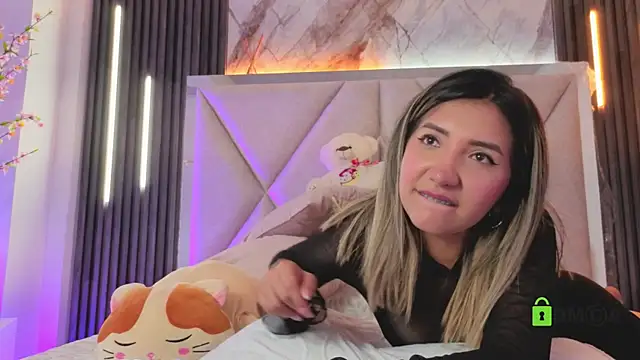 Happy_tits – Naživo XXX chat