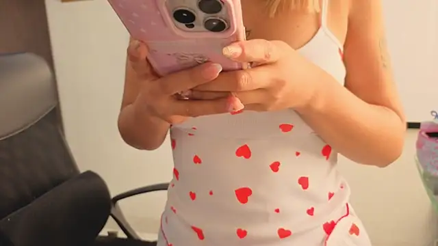 Happy_tits 라이브 XXX 채팅