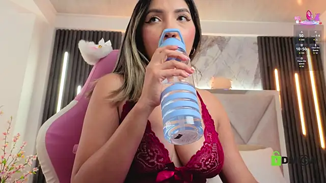 Happy_tits' Live XXX Chat