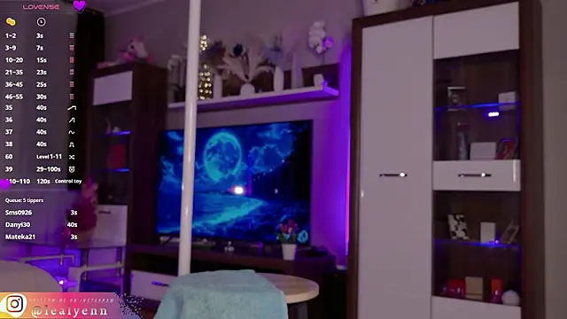 LeaLyenn Adlı Modelin Web Kamerası Şovu