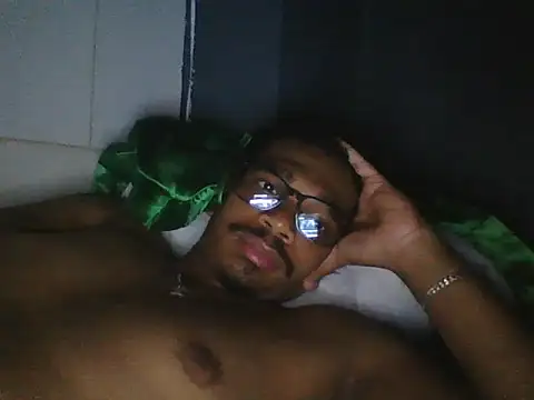 Gigachatx's Webcam Show