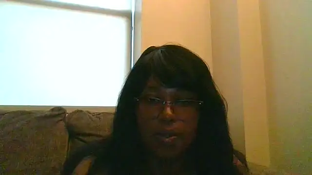 ShaBrimDaPornstar Show in webcam