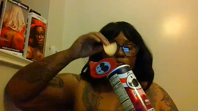 ShaBrimDaPornstar Show in webcam