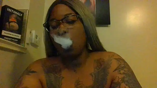ShaBrimDaPornstar Show in webcam