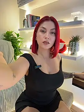 zafiro_mo0n's Live XXX Chat
