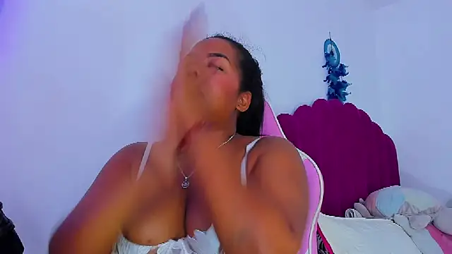 samanthaabloom Chat XXX in diretta