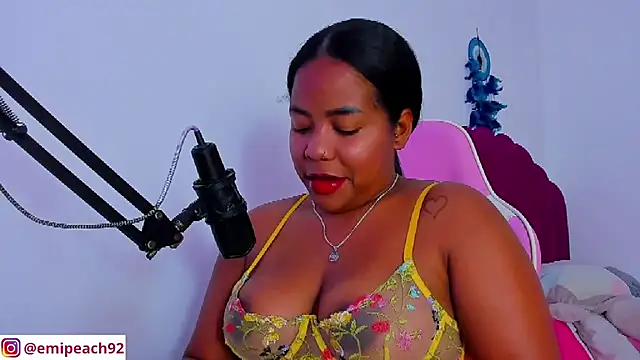 samanthaabloom's Live XXX Chat