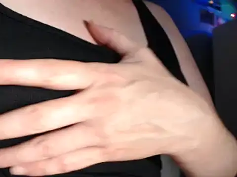 FurryCupLove555 Show in webcam