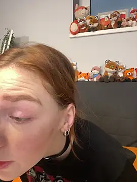 FinaFoxy's Live XXX Chat