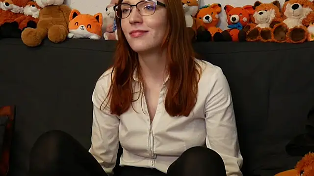 FinaFoxy XXX чат на живо