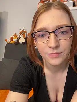 FinaFoxy's Live XXX Chat