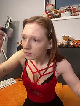 FinaFoxy's Live XXX Chat