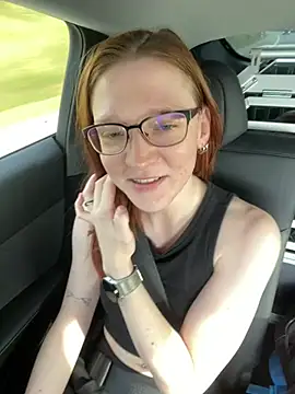 FinaFoxyn Live XXX chat