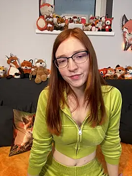 FinaFoxy XXX чат на живо