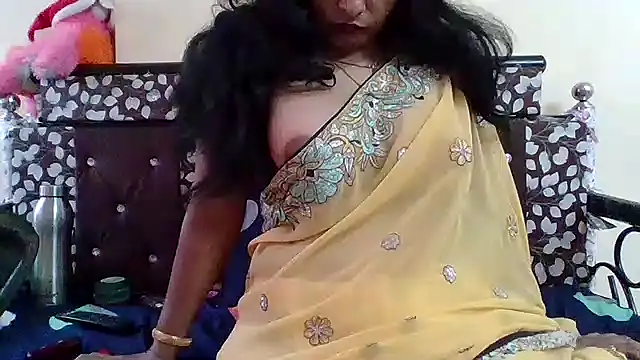 NautyBabe Show in webcam