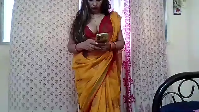 دردشة NautyBabe الجنسية المباشرة