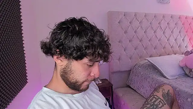 AbbyAndChris2's Webcam Show