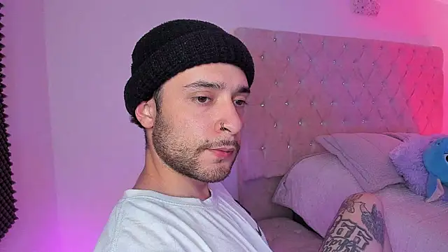 צ'אט XXX בשידור חי של AbbyAndChris2
