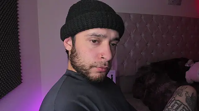 AbbyAndChris2's Webcam Show