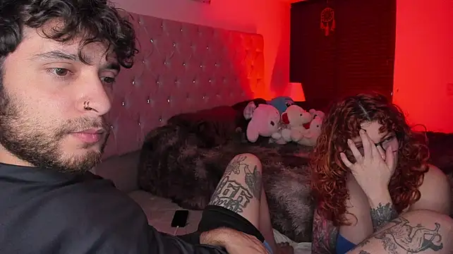 צ'אט XXX בשידור חי של AbbyAndChris2