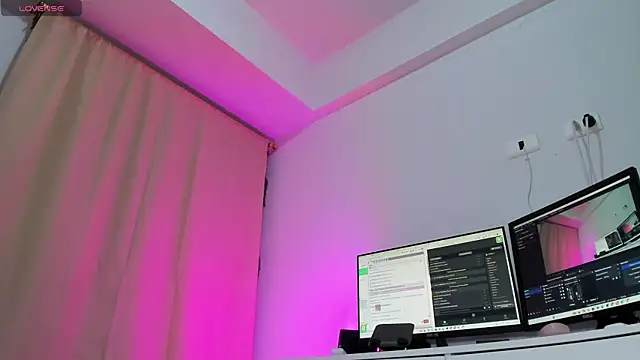 soyamandaa_ Adlı Modelin Web Kamerası Şovu