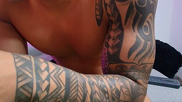 BrayaanFit 网络视讯表演