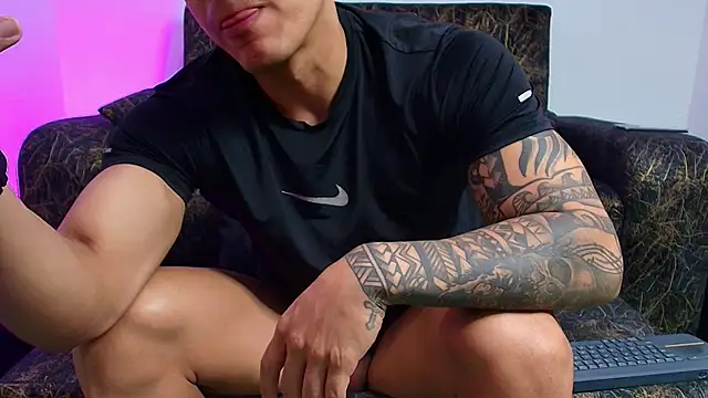 BrayaanFit's Live XXX Chat