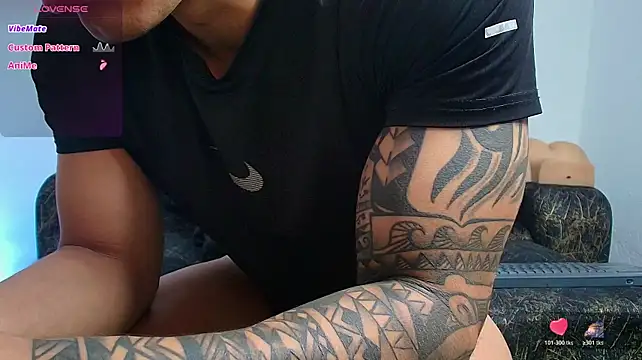 Show modela BrayaanFit na web-kameri