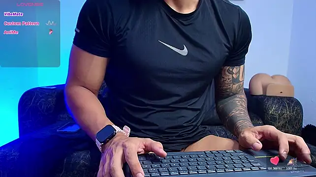 BrayaanFitn Webbikameraesitys