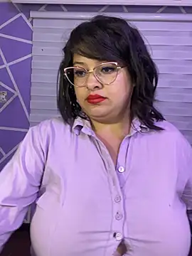 Chat +18 de MiiaaJoness ao vivo