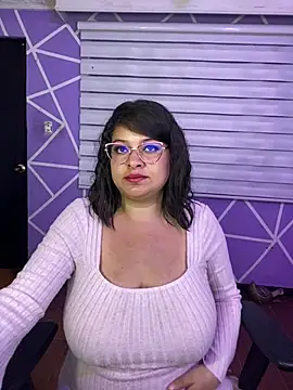 MiiaaJoness Adlı Modelin Web Kamerası Şovu