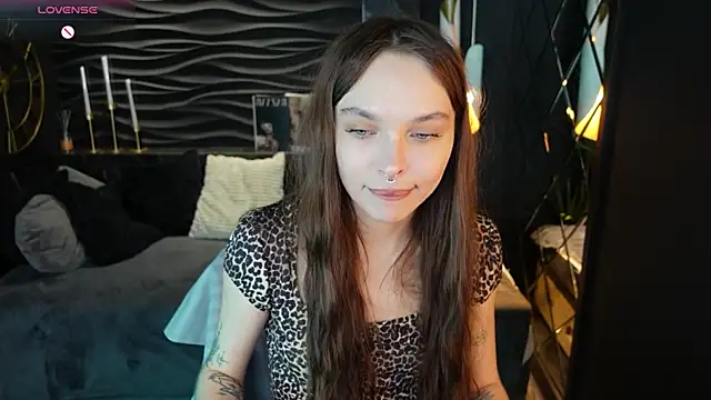 ChloeSunny Chat XXX in diretta