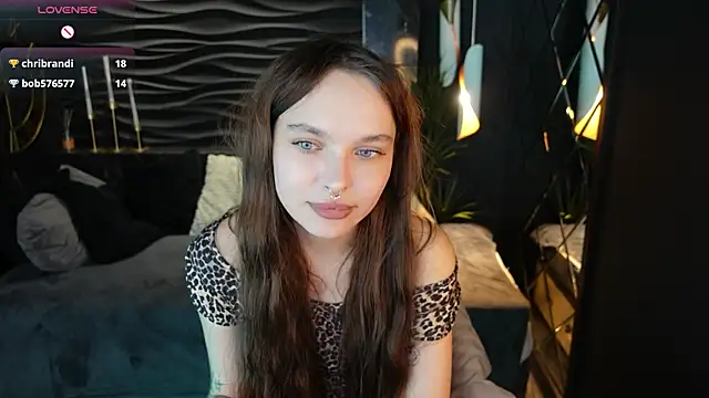 ChloeSunny Chat XXX in diretta