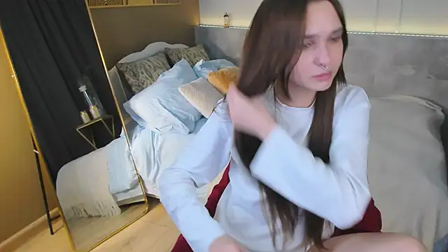 ChloeSunny XXX чат на живо