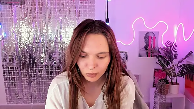 Chat +18 de ChloeSunny ao vivo
