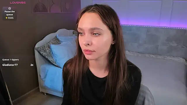 Chatroom XXX en direct de ChloeSunny