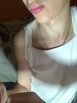 MiroKari2's Webcam Show