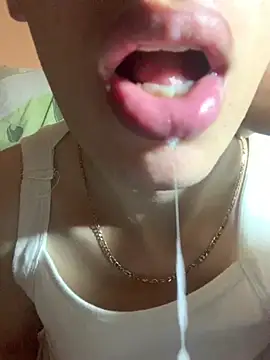 הופעת וובקאם של MiroKari2