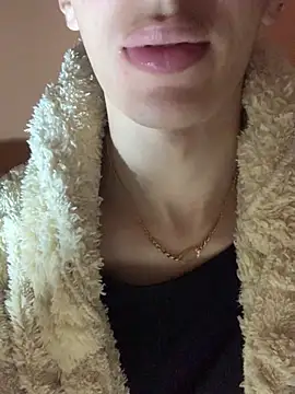 MiroKari2's Webcam Show