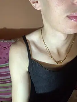 MiroKari2 Adlı Modelin Web Kamerası Şovu