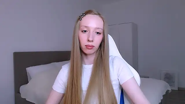 Luna_insniity's Live Chat Room