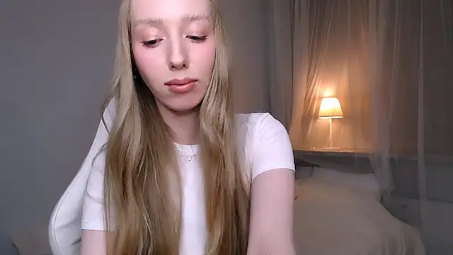 Luna_insniity – live chatrum