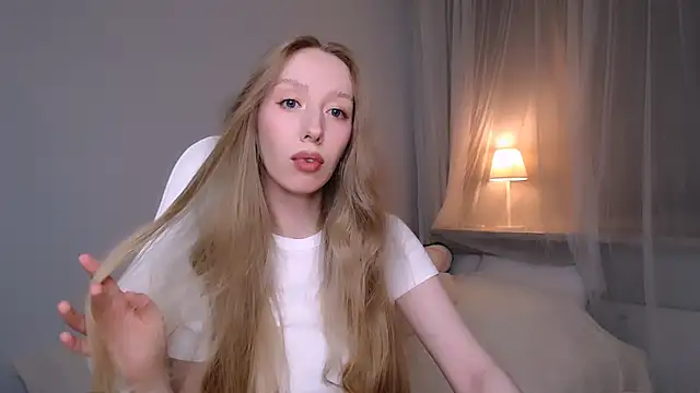 Chat soba uživo modela Luna_insniity