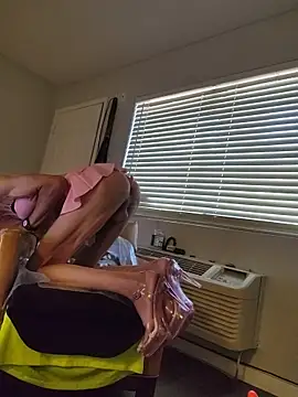 Taylorsexbot 网络视讯表演