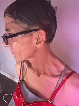 Taylorsexbot webkamerás műsora
