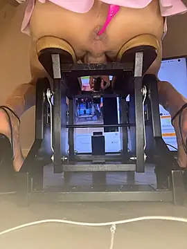 Taylorsexbot Webcam-Show