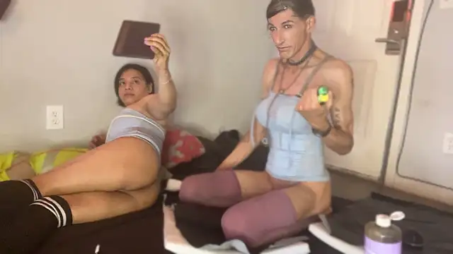 Taylorsexbot Show in webcam