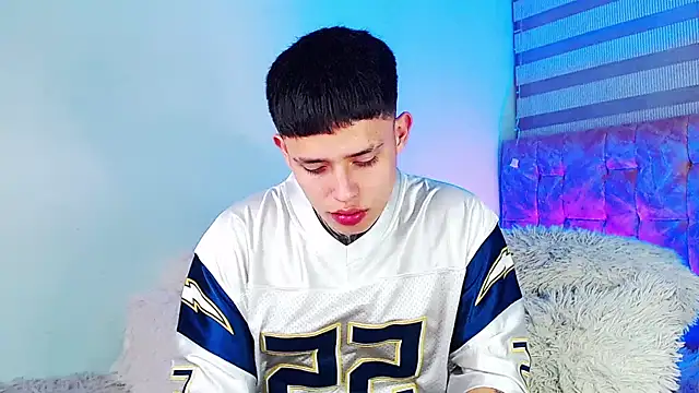 _justinmoon2 Adlı Modelin Web Kamerası Şovu