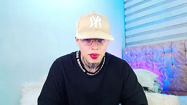 _justinmoon2 Adlı Modelin Web Kamerası Şovu