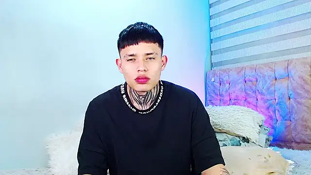 Show modela _justinmoon2 na web-kameri